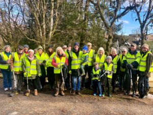 Kilchrenan/Inverinan & Dalavich Litter Group during their successful litter pick in March